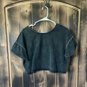 Distressed cropped tee
